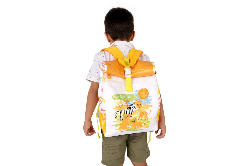 Stylish and colourful safari-themed design of the TWO CUBS Backpack, making it fun and functional for young explorers